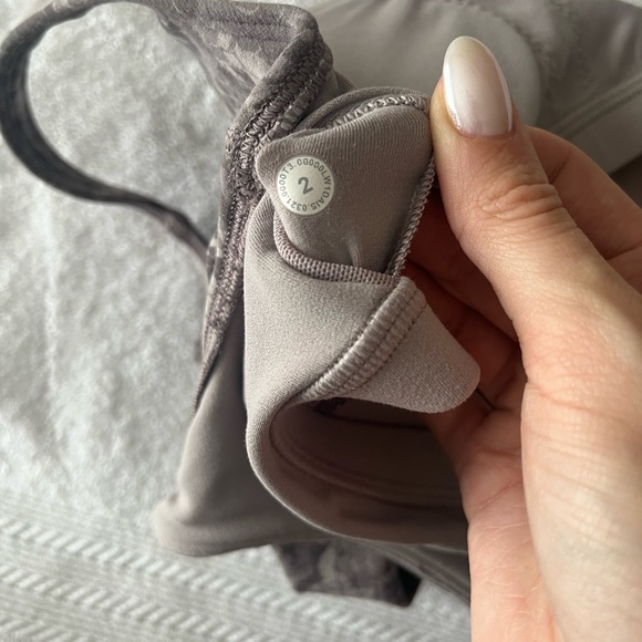 Lululemon align tank - Picture 2 of 5